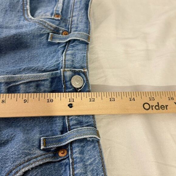 Levi’s 501 Button Fly Jeans Light Wash Straight Leg 33 Classic Vintage Styl - Picture 8 of 9